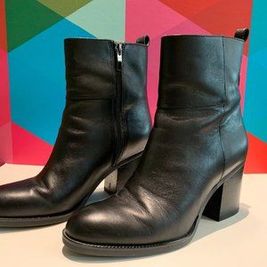 Ankle boots black leather